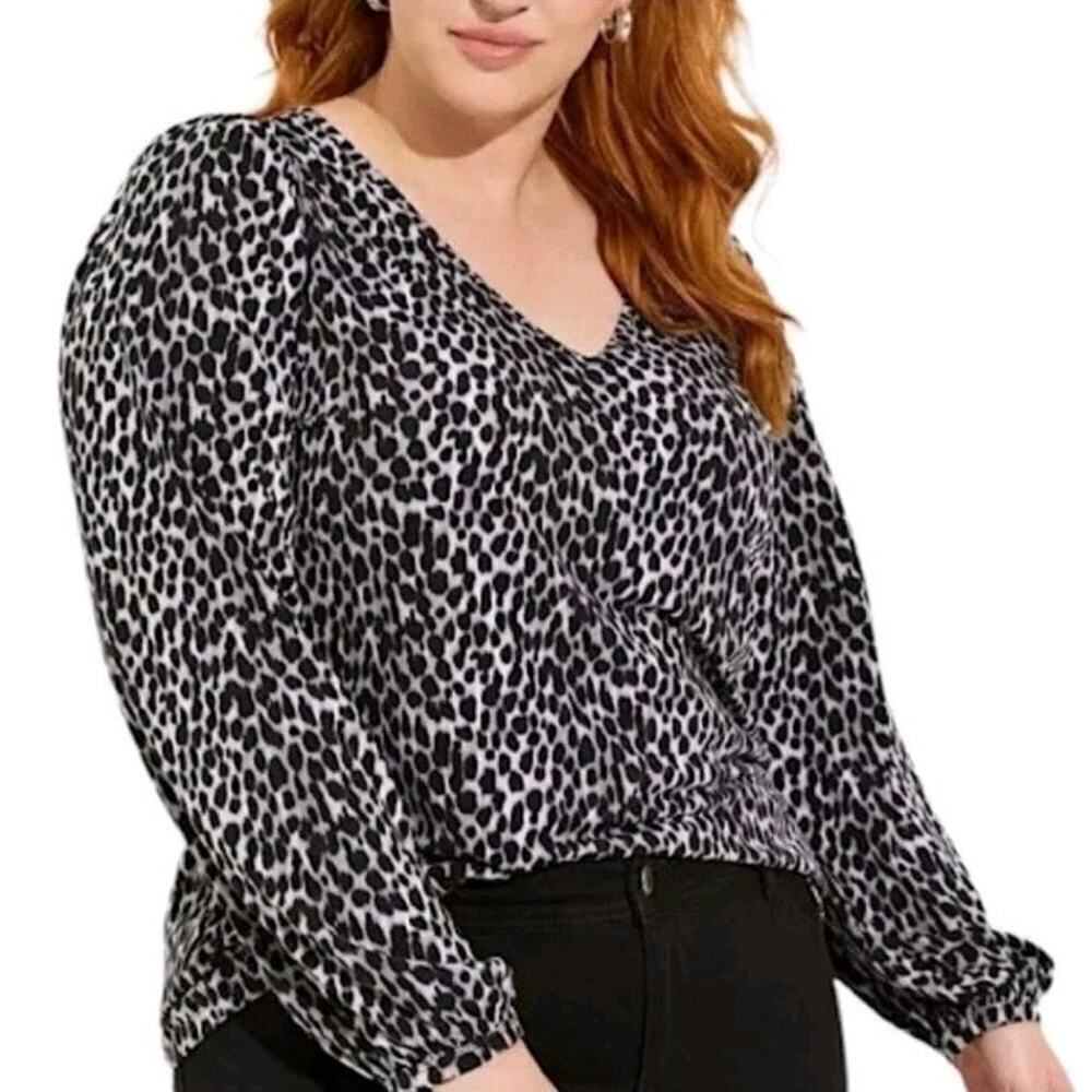 TORRID Studio Knit V-Neck Puff Long Sleeve Cheetah Print Top NWT Size 3X